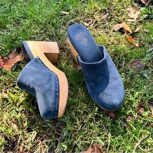 Charlotte Stone Marlo Clogs in Blue Suede